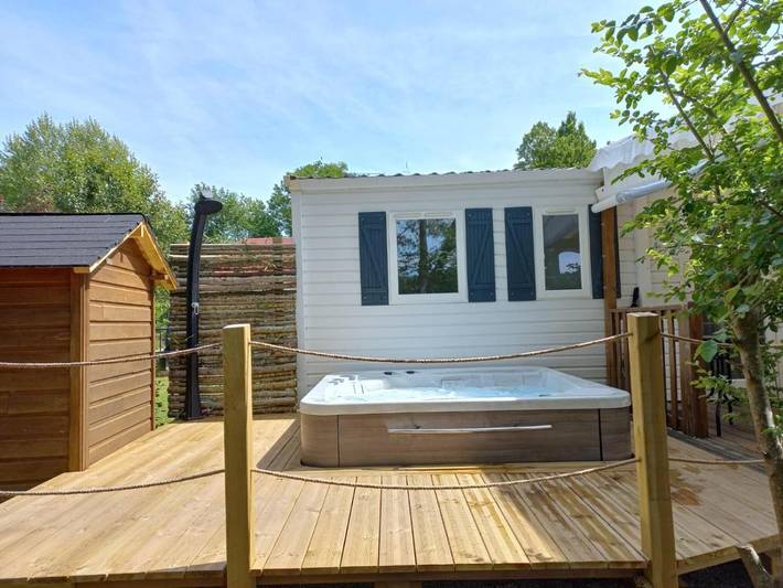 Chambre d’hôte pour 8 personnes, avec bassin pour enfant et piscine ainsi que jardin et jacuzzi dans les Landes - 2