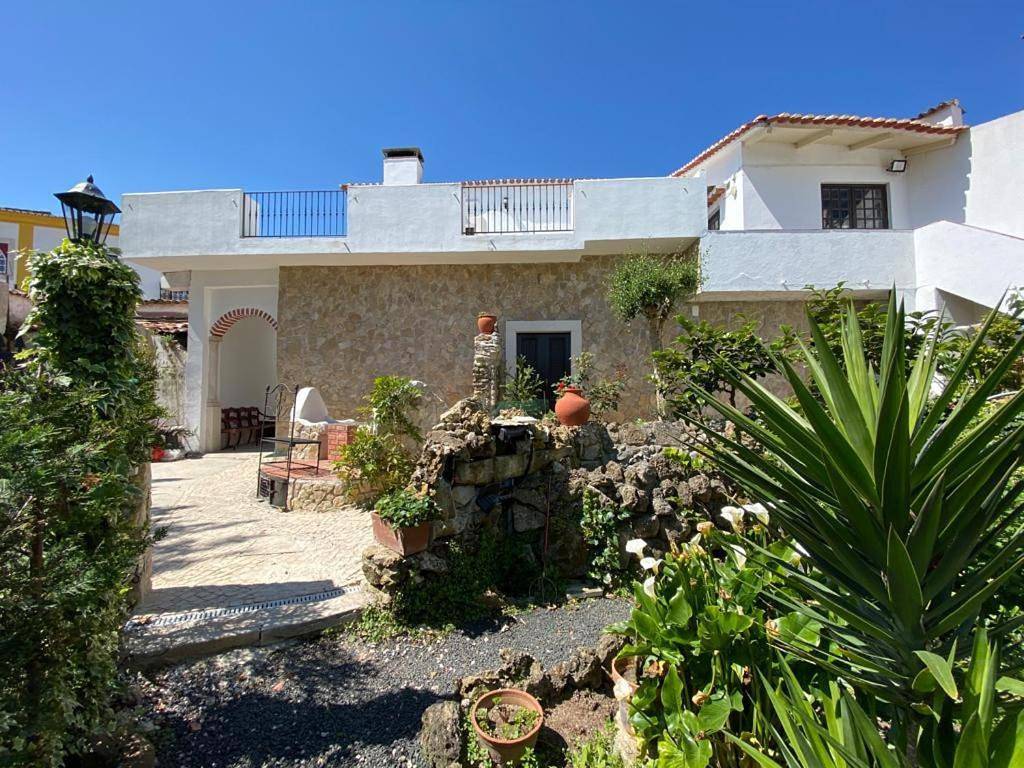Casa do Toupeiro in Óbidos, Leiria distrito