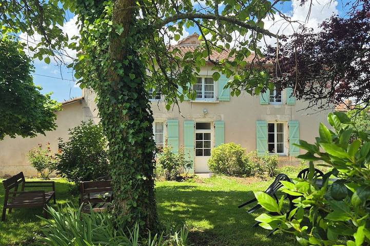 Gîte pour 6 personnes, avec Jardin