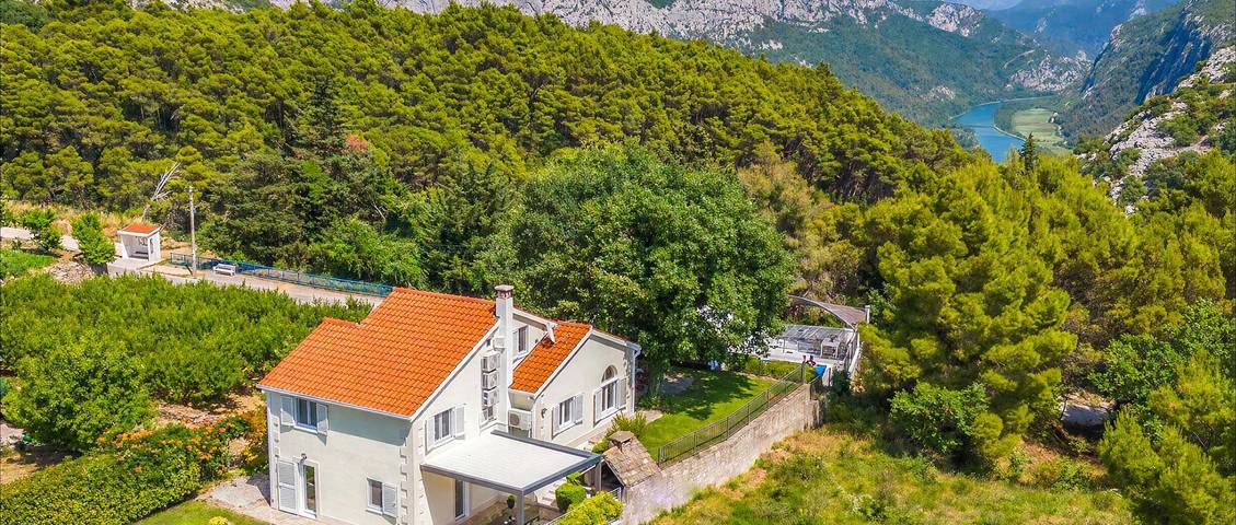 Villa Zaku in Naklice, Omiš-Riviera