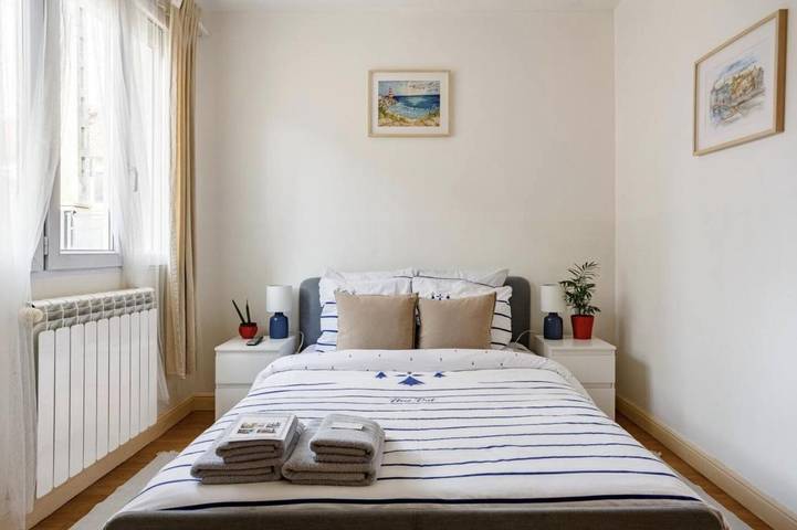 Gîte pour 2 personnes, avec terrasse à Bezons