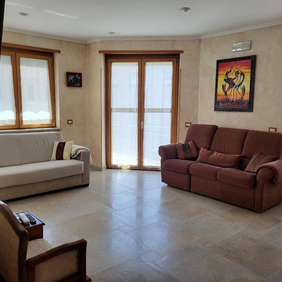 Appartamento intero, Two-Bedroom Apartment in Velletri, Castelli Romani