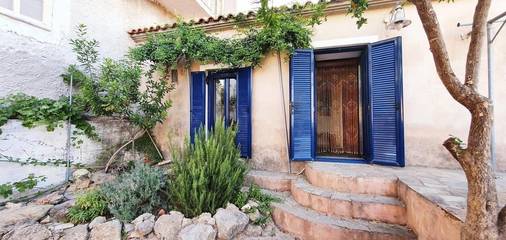 Location de vacances pour 4 personnes, avec vue et jardin dans Gytheion