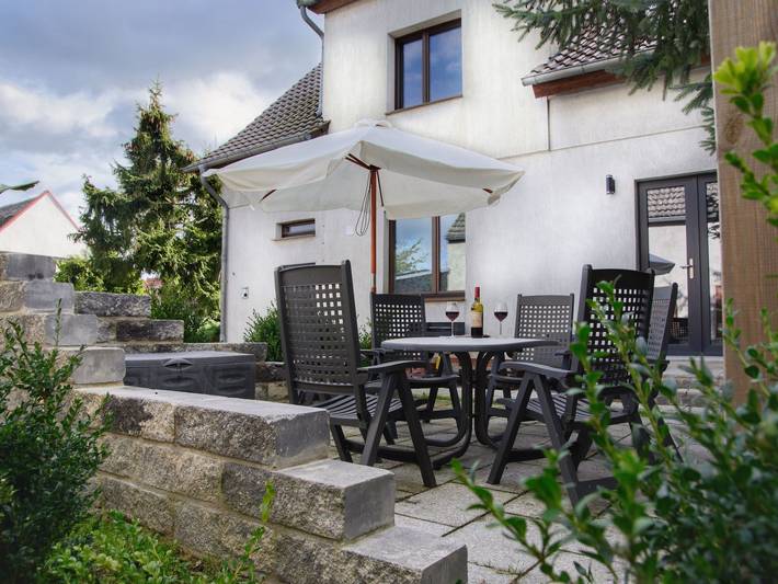 Hotel für 6 Personen, mit Balkon und Terrasse sowie Garten und Ausblick in Mönkebude - 2