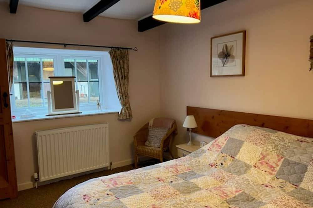 Stable Cottage -  spacious one level cottage with private courtyard. in Scottish Borders