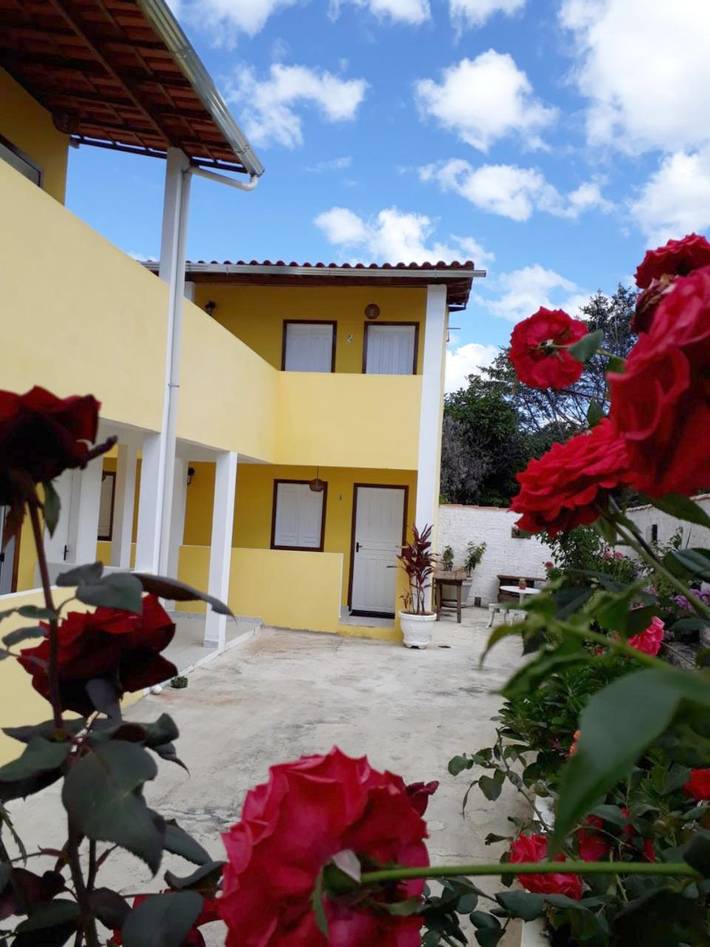 Casas e apartamentos de temporada para 4 pessoas, com jardim e balcão em Mucugê