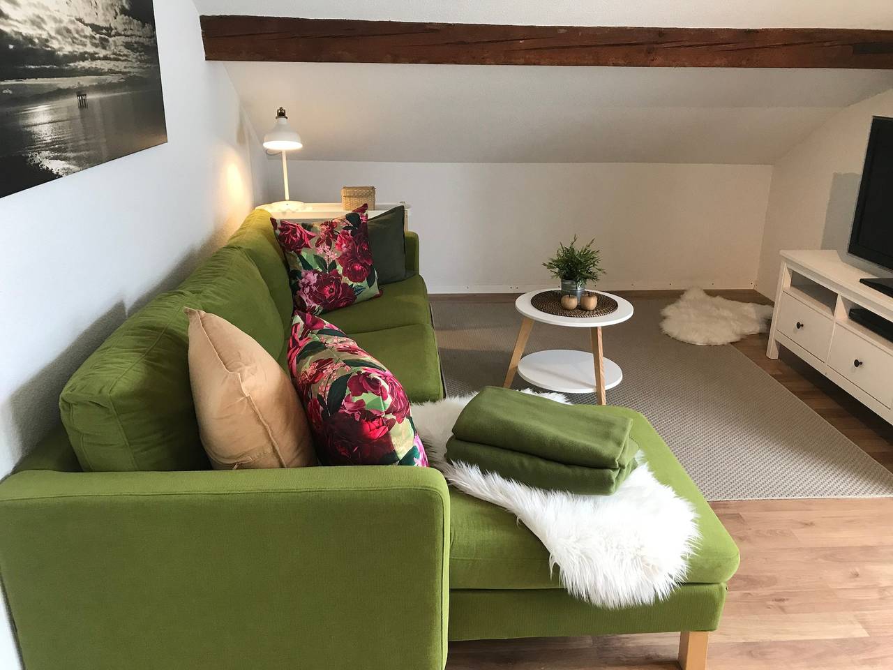 Ganze Wohnung, Ferienwohnung 'Topaz' mit Seeblick, Balkon und Wlan in Kippenhausen, Immenstaad am Bodensee