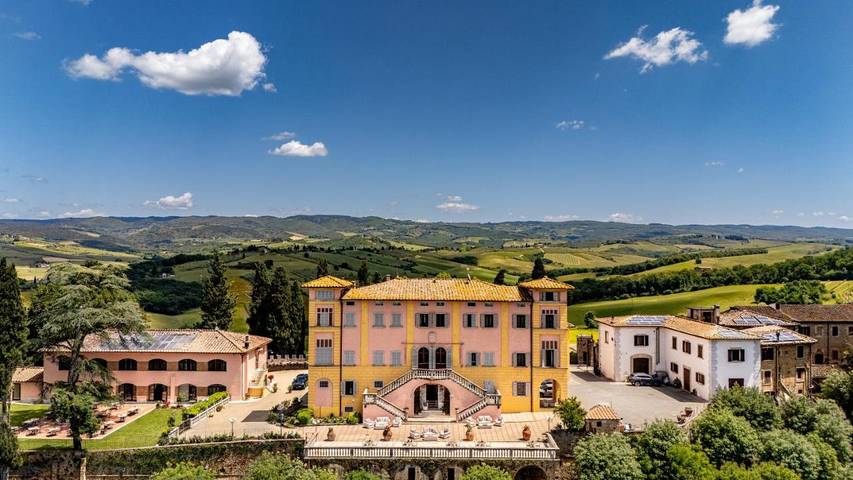 Hôtel pour 2 personnes, avec vue et piscine ainsi que jardin et sauna
