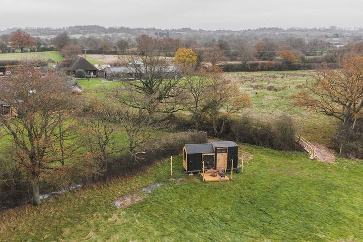 The Field View 2 by Tiny Away in Ashford region