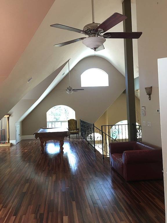 Schöne Custom Home auf 1 Hektar Inground Bbq für Big Game. in Placer County