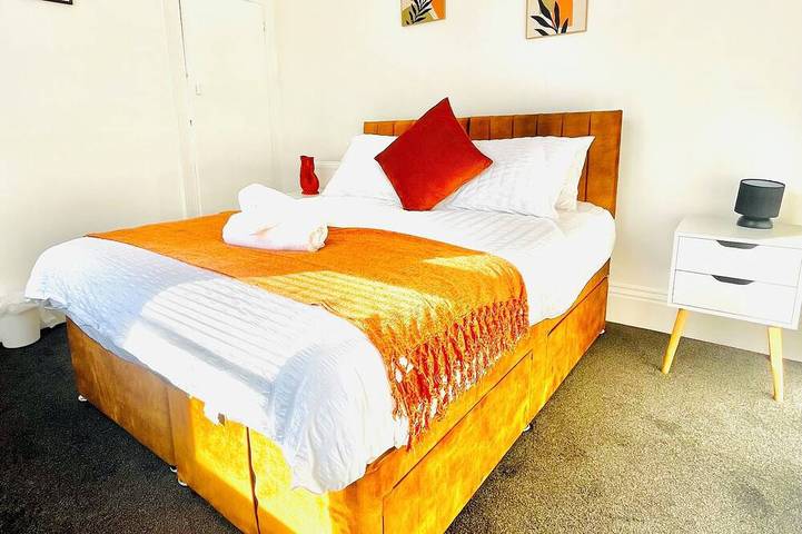 Holiday rental for 2 people, with pets in Portsmouth