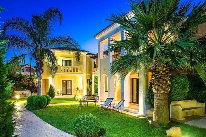 Villa for 5 people, with balcony and pool as well as garden, with pets in Tsilivi