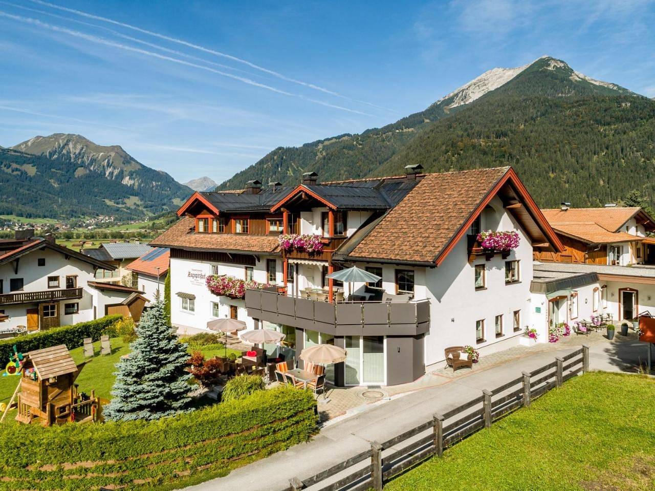 Appartementhotel Zugspitzhof in Ehrwald, Alpes d'Ammergau (Autriche)