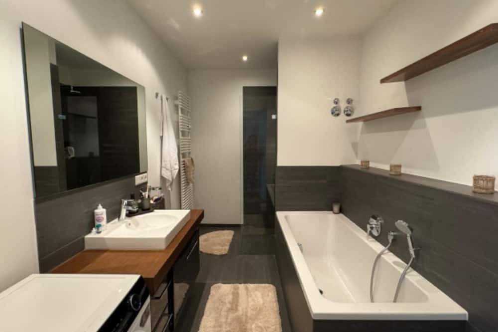 Entire apartment, Chic apartment in Berlin-Mitte in Mitte Berlin, Berlin