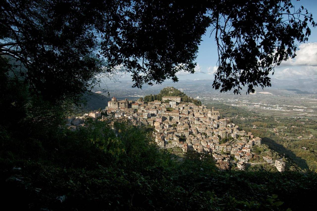 Triple Room with Private Bathroom in Patrica, Province de Frosinone