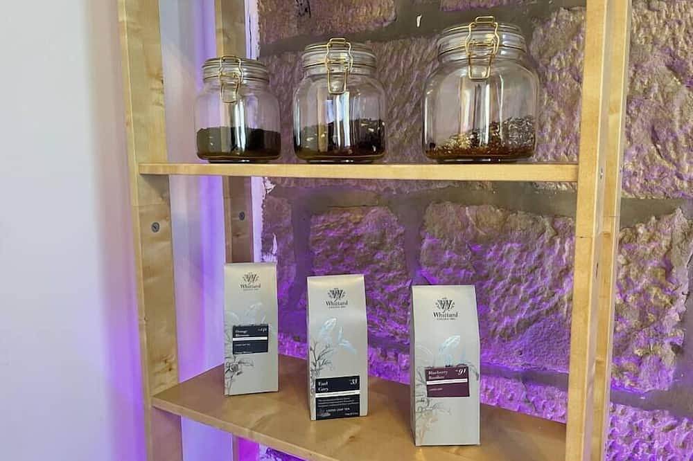 Geheel appartement, Earl Grey flat | Finest tea+Coffee+Board games in Newcastle upon Tyne, Noordoost-England