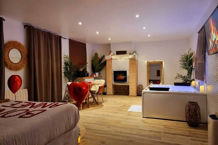 Location de vacances pour 2 personnes, avec jardin et jacuzzi, animaux acceptés à Saint-Prix (Val-d'Oise) - 3