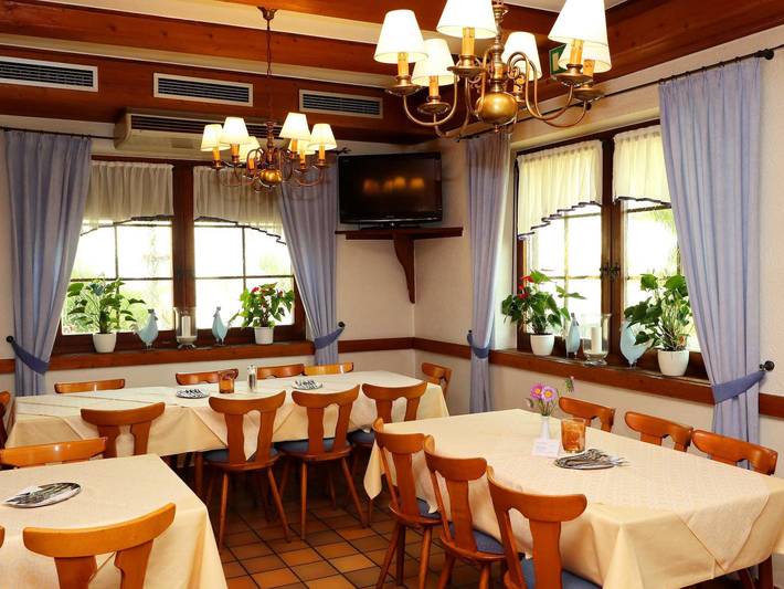 Hotel Werneths Landgasthof Hirschen - Einzelzimmer Kat. A, Nichtraucher, Wc und Dusche in Europa-Park, Rheinhausen