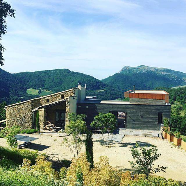 Location de vacances pour 16 personnes, avec Balcon et Terrasse ainsi que Jardin et Piscine à Teyssières - 2