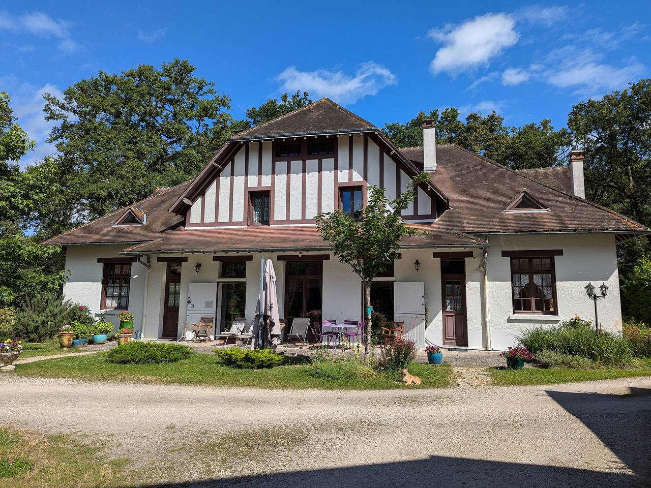 Familienzimmer mit Wlan, Frühstück und Gemeinschaftsbereich in Ligny-le-Ribault, Sologne