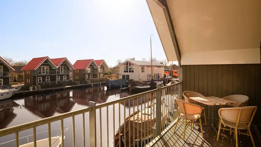 Bungalow für 4 Personen, mit Balkon - 1