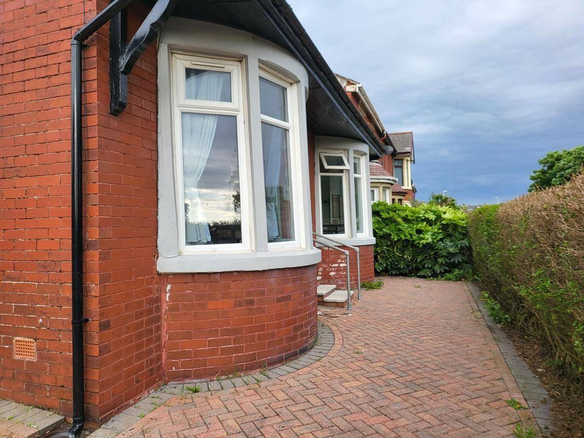 Three-Bedroom House in Blackpool Pleasure Beach, North West England
