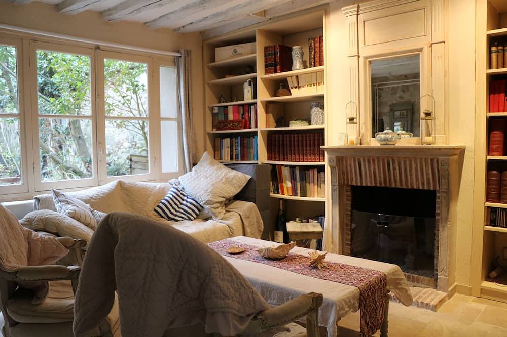 Havre de Paix en Centre Ville, à 5 min du Château ! in Fontainebleau, Seine-et-Marne