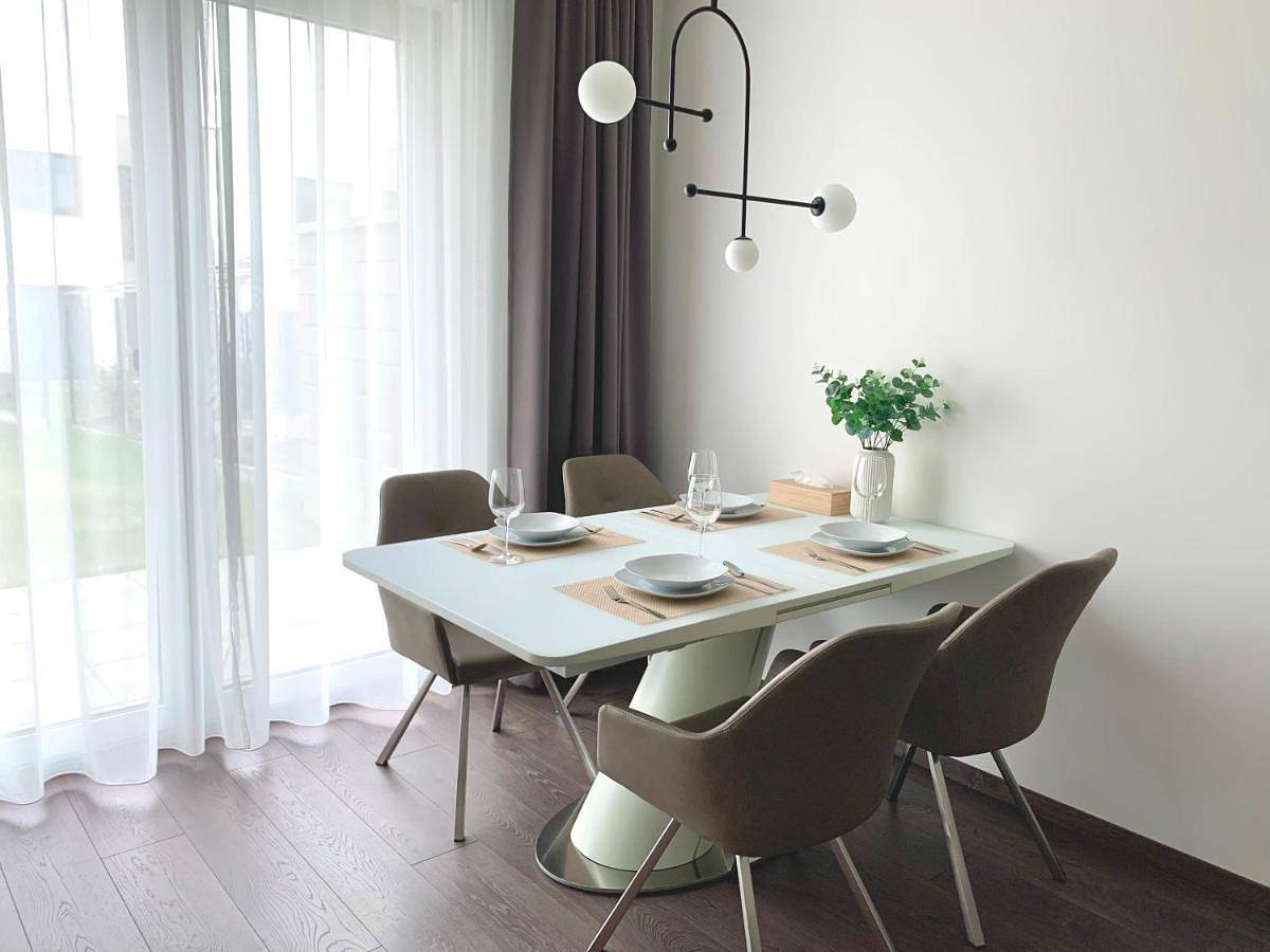 Three-Bedroom Villa in Prag, Mittelböhmen
