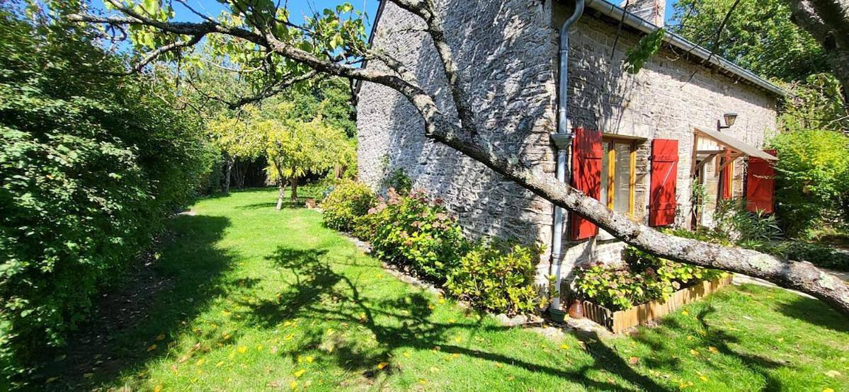 Three-Bedroom House in Hardanges, Mayenne