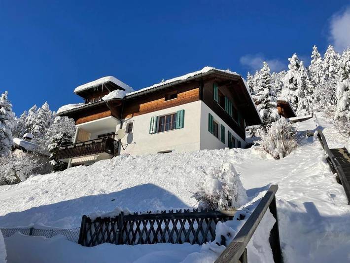Ferienwohnung für 4 Personen, mit Balkon und Terrasse sowie Garten und Ausblick in Alvaneu - 2