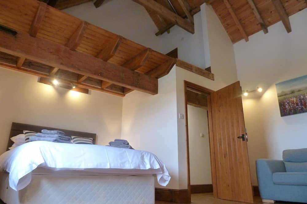 The Granary Barn, Sleeps 10, has Endless Character & Charm in a Rural Setting... in Hornsea, East Riding of Yorkshire