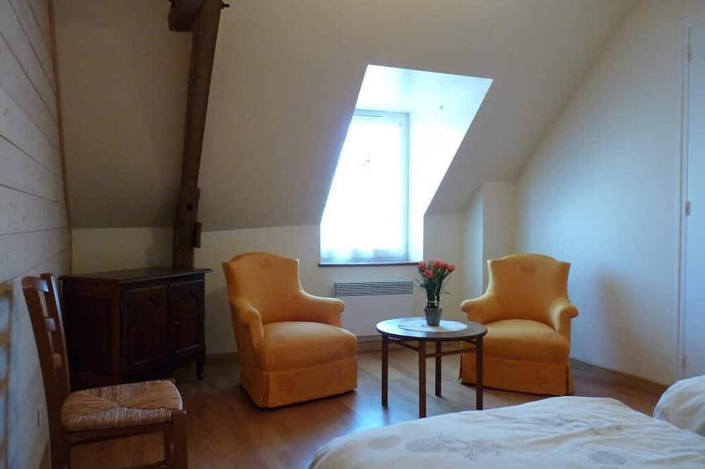 La Maison d'Angel - Coussay-Les-Bois in Leigné-les-Bois, Vienne (France)