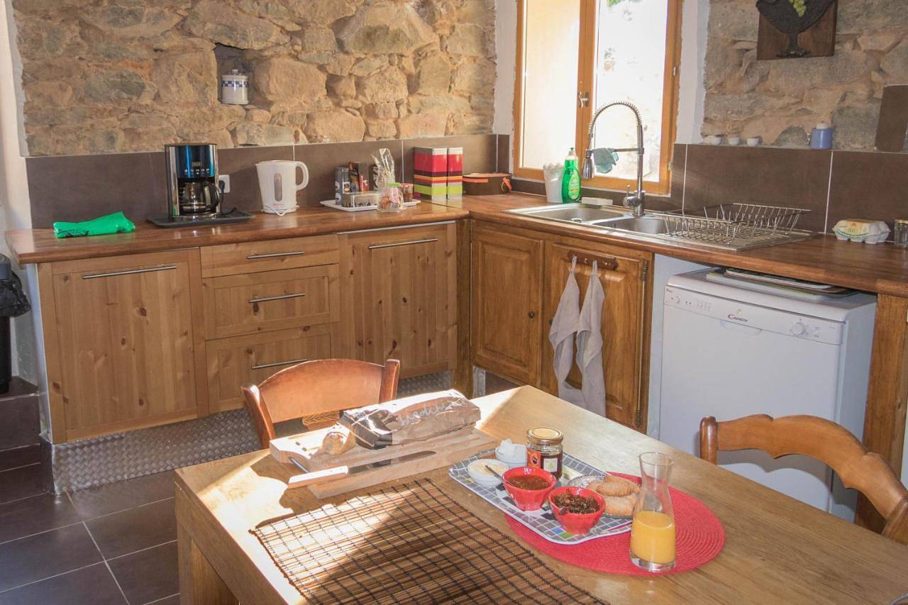 Double Room with Private Bathroom in Calenzana, Région de Calvi