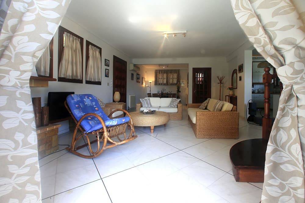 Schöne private Villa in Anavyssos, Regionalbezirk Ostattika