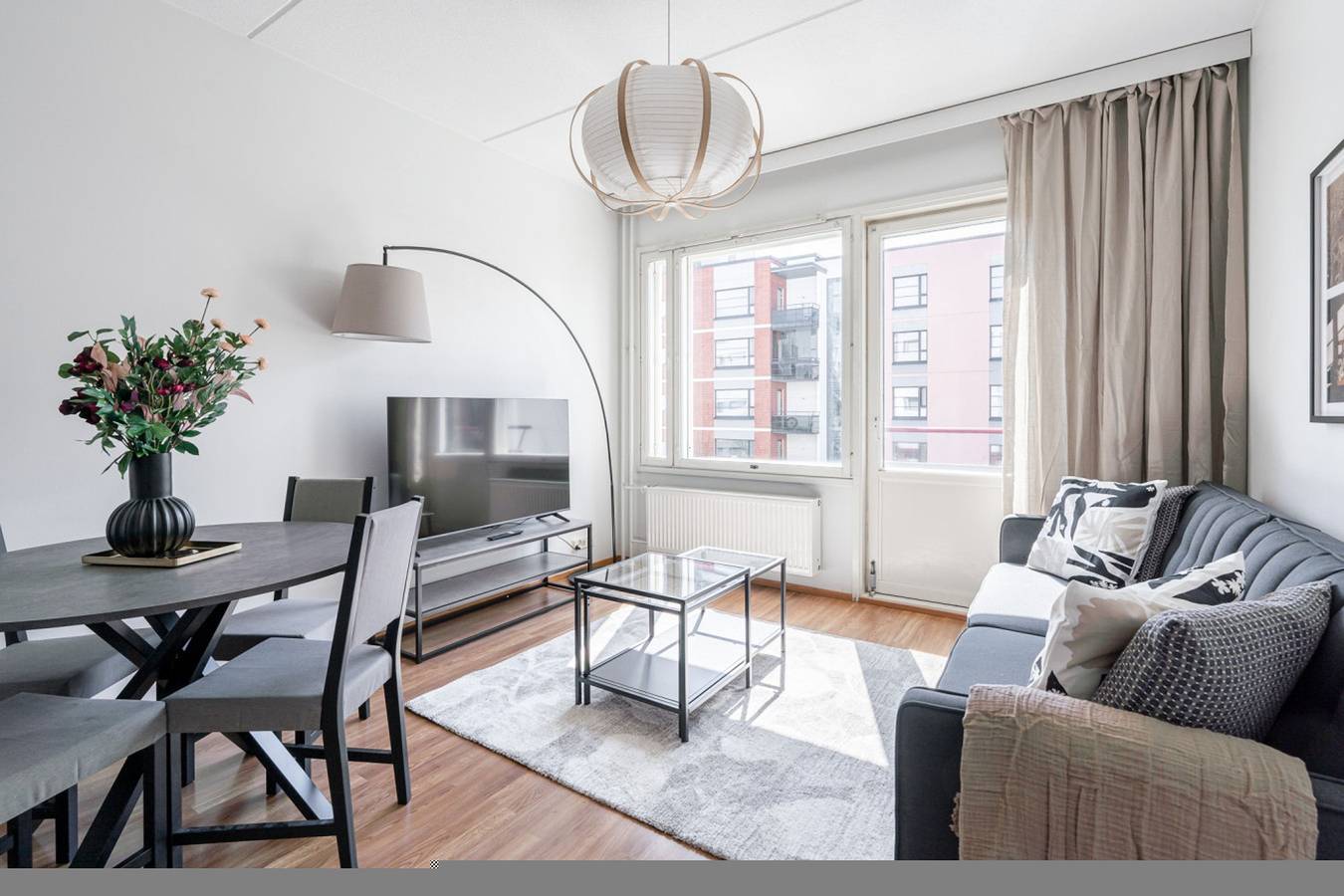 Ganze Wohnung, Comfy 1Br Apt with Sauna | Lake & Downtown in Kantakaupunki, Jyväskylä