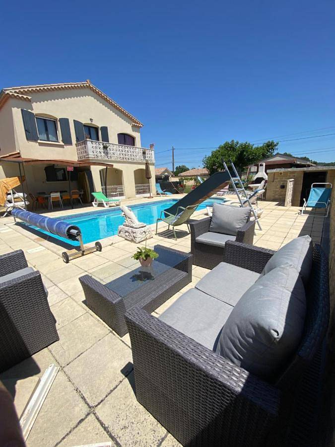 Chambre d’hôte pour 2 personnes, avec Terrasse et Jardin ainsi que Piscine et Vue
