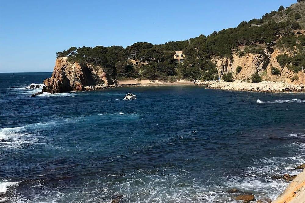 Appartement entier, Au Coeur De La Calanque De Figuières in Ensuès-la-Redonne, Côte méditerranéenne (France)