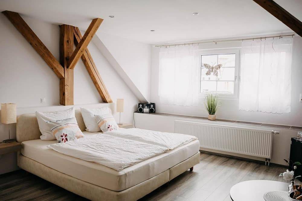 Doppelzimmer Superior 4P - Altstadt-Residenz in Wachenheim, Pfälzer Rheinebene