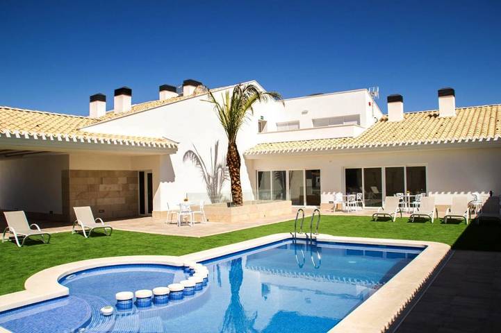 Maison d’hôte pour 2 personnes, avec Terrasse et Jardin ainsi que Piscine et Vue à Yecla