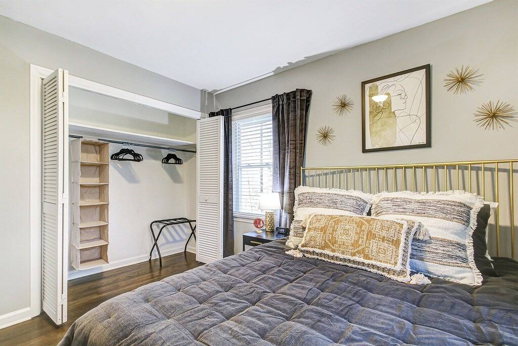 3 Miles to Braves + Pickleball + Fire pit + Ev charger in Cobb County