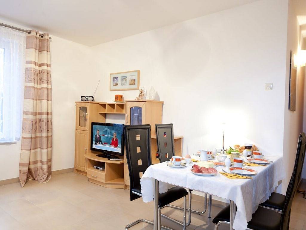 Ferienwohnung mit 2 Schlafzimmer in Lancken-Granitz, Rügen