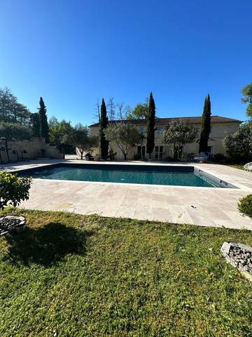 Maison d’hôte pour 3 personnes, avec vue ainsi que piscine et jardin à Saint-Médard-de-Guizières