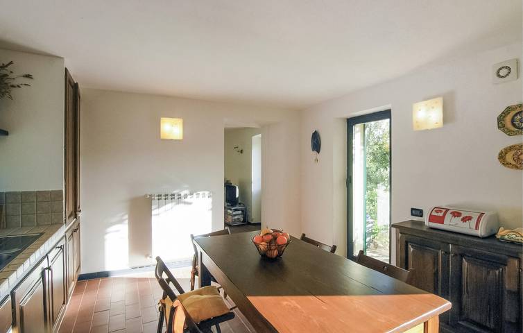 Appartamento Sunny Terrace con parcheggio e WiFi in Carnea (Follo), Follo