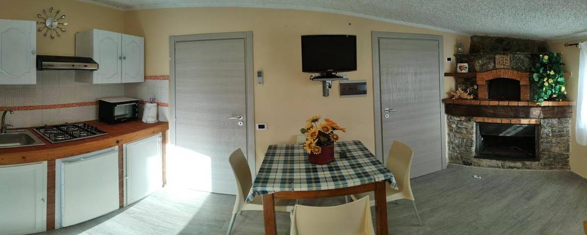 Gîte pour 4 personnes, avec piscine ainsi que terrasse et vue à Santa Domenica Talao - 2