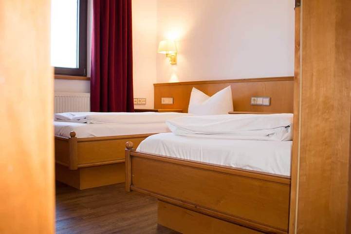 Ferienwohnung für 2 Personen, mit Balkon und Garten sowie Pool am Haldensee - 3