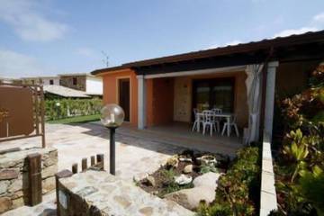 Location de vacances pour 5 personnes, avec jardin à Murta Maria