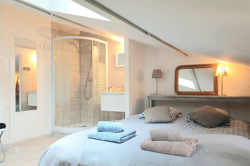Appartement entier, L' Authentique, centre historique 3 ème in Pézenas, Côte méditerranéenne (France)