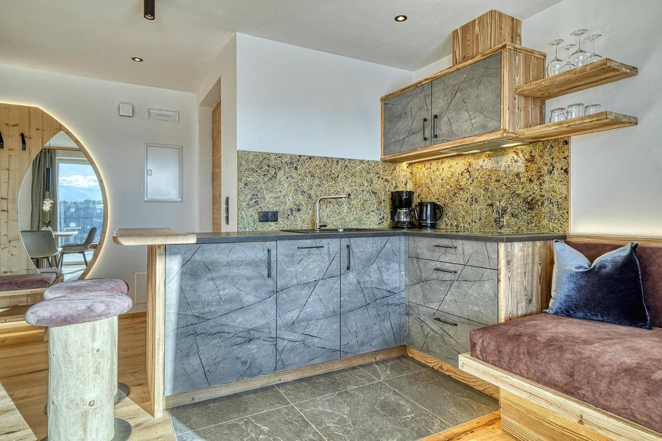 Ganze Wohnung, Apartment 'Hinterrainer - Lodge Nidum' mit Bergblick, Gemeinschaftsgarten und Wlan in Hafling, Sarntaler Alpen