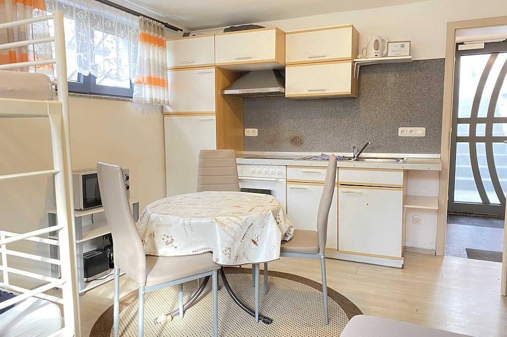 Ganze Wohnung, Ferienapartment Süd (Wa328) in Wackersdorf, Ostbayern