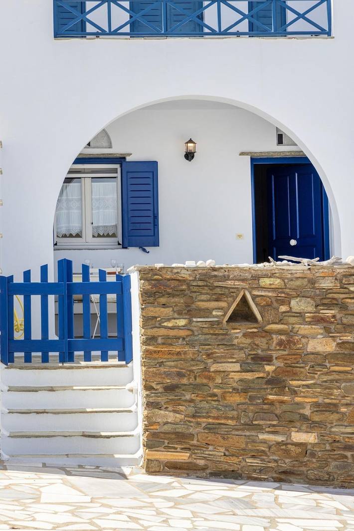 Ferienhaus für 4 Personen mit Terrasse in Tínos